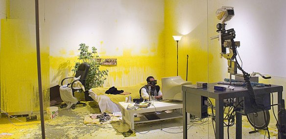 Wafaa Bilal, Domestic Tension