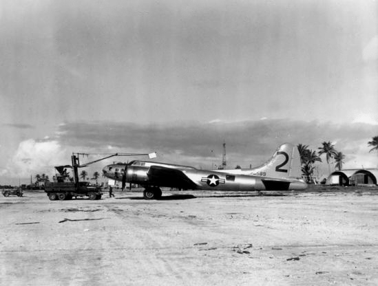 Boeing_B-17_drone_at_Eniwetok_1948
