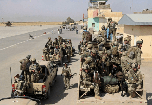 afghan-special-forces-arrive-at-kunduz-airfield-29-september-2015